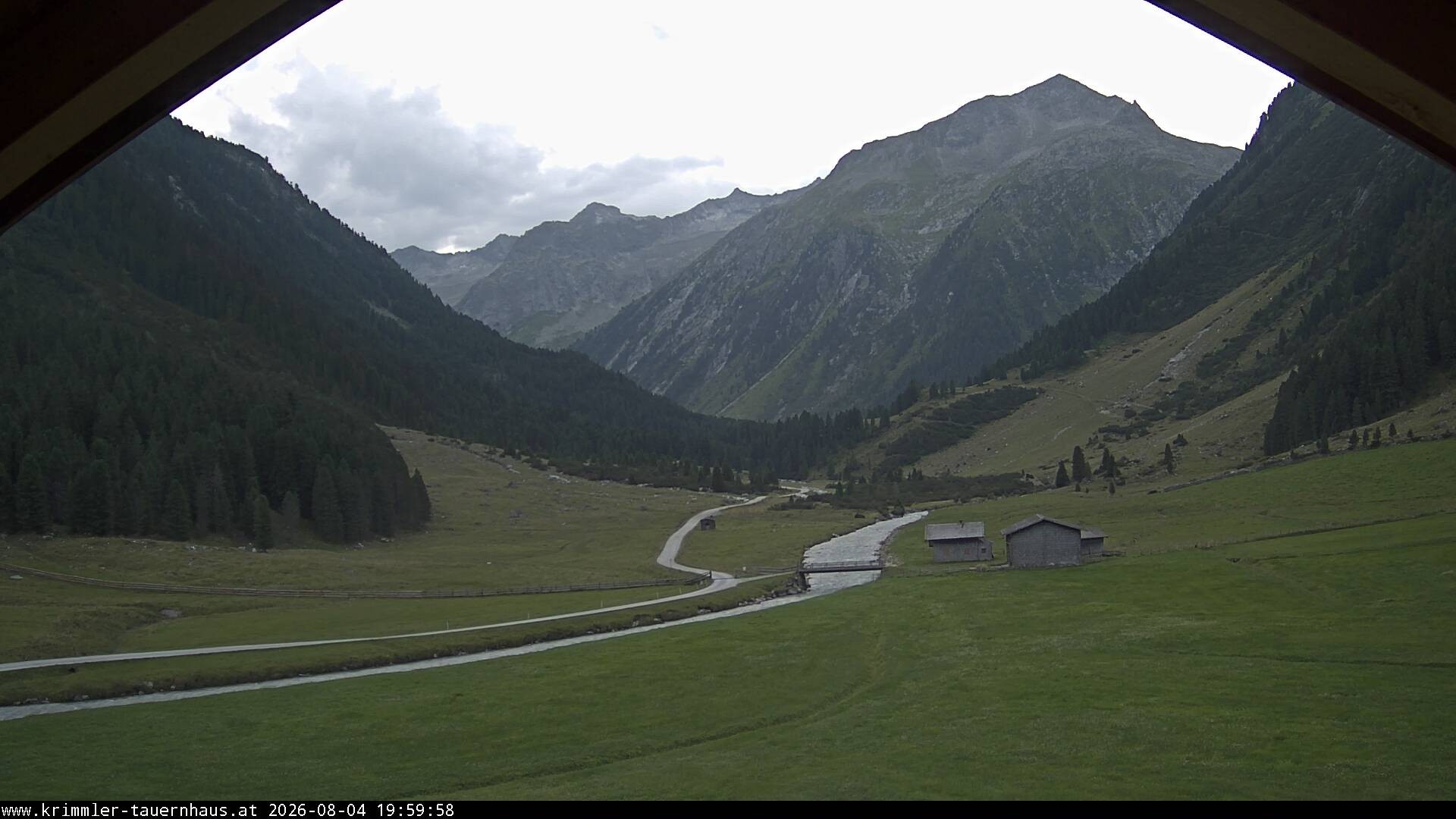 Archiv Foto Webcam Krimmler Tauernhaus Süd (1.622 Meter)