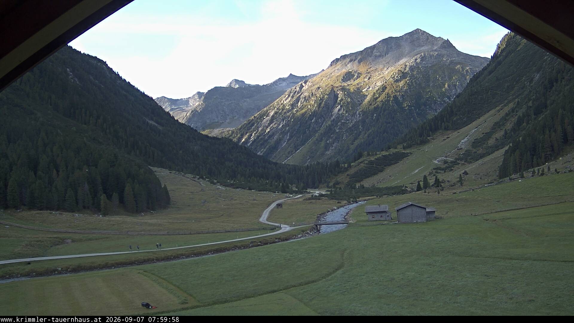 Archiv Foto Webcam Krimmler Tauernhaus Süd (1.622 Meter)
