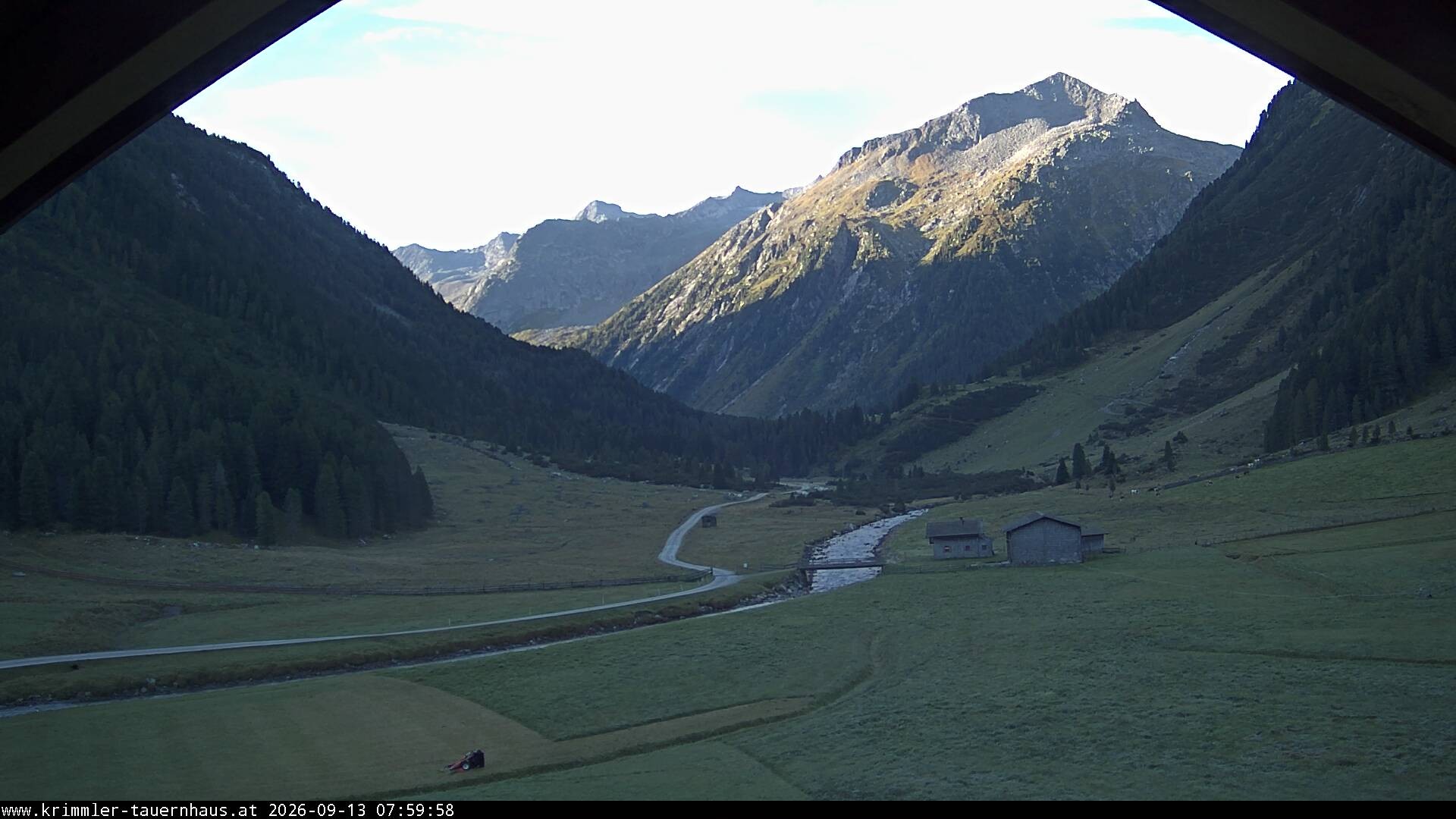 Archiv Foto Webcam Krimmler Tauernhaus Süd (1.622 Meter)