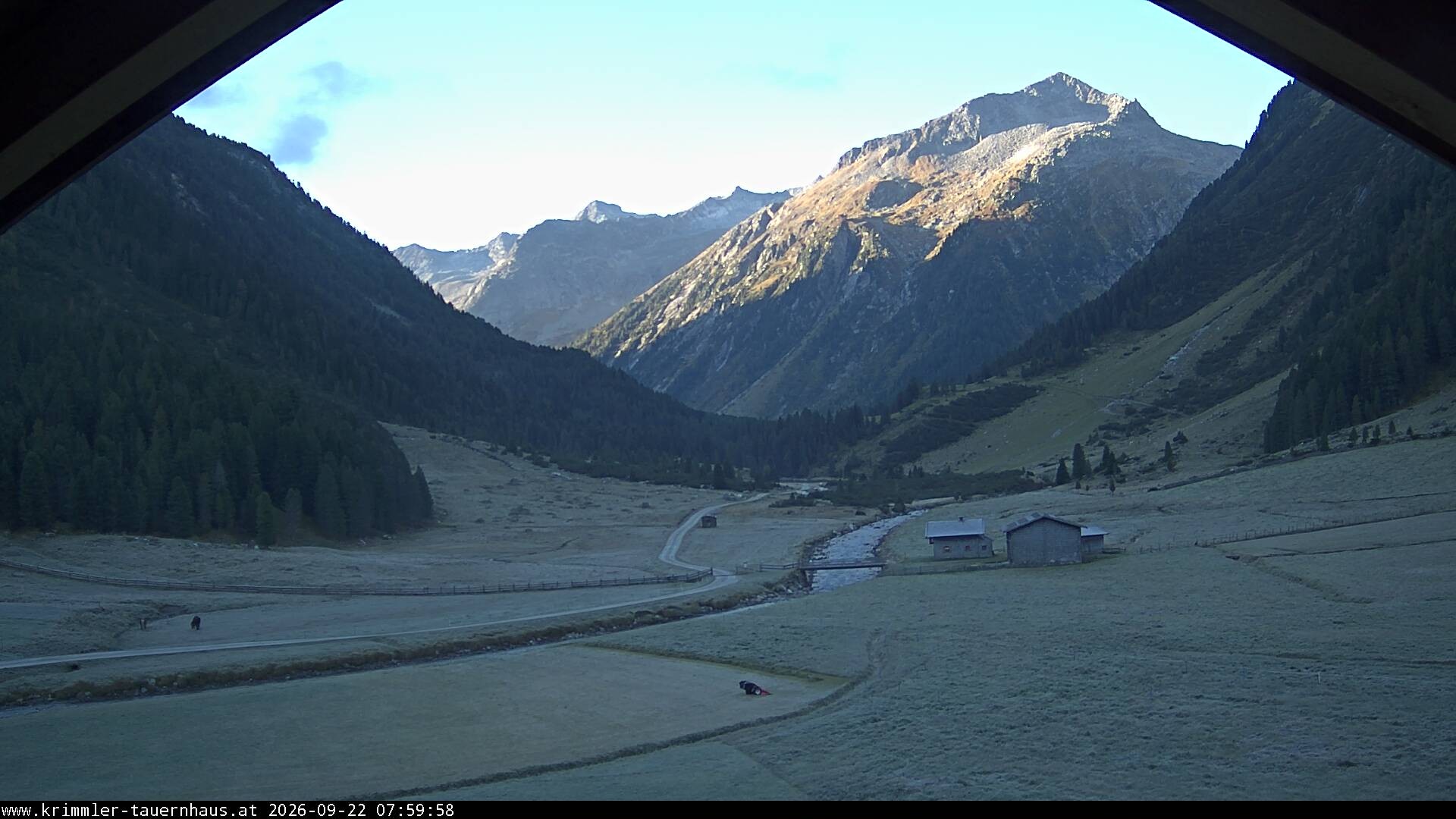 Archiv Foto Webcam Krimmler Tauernhaus Süd (1.622 Meter)