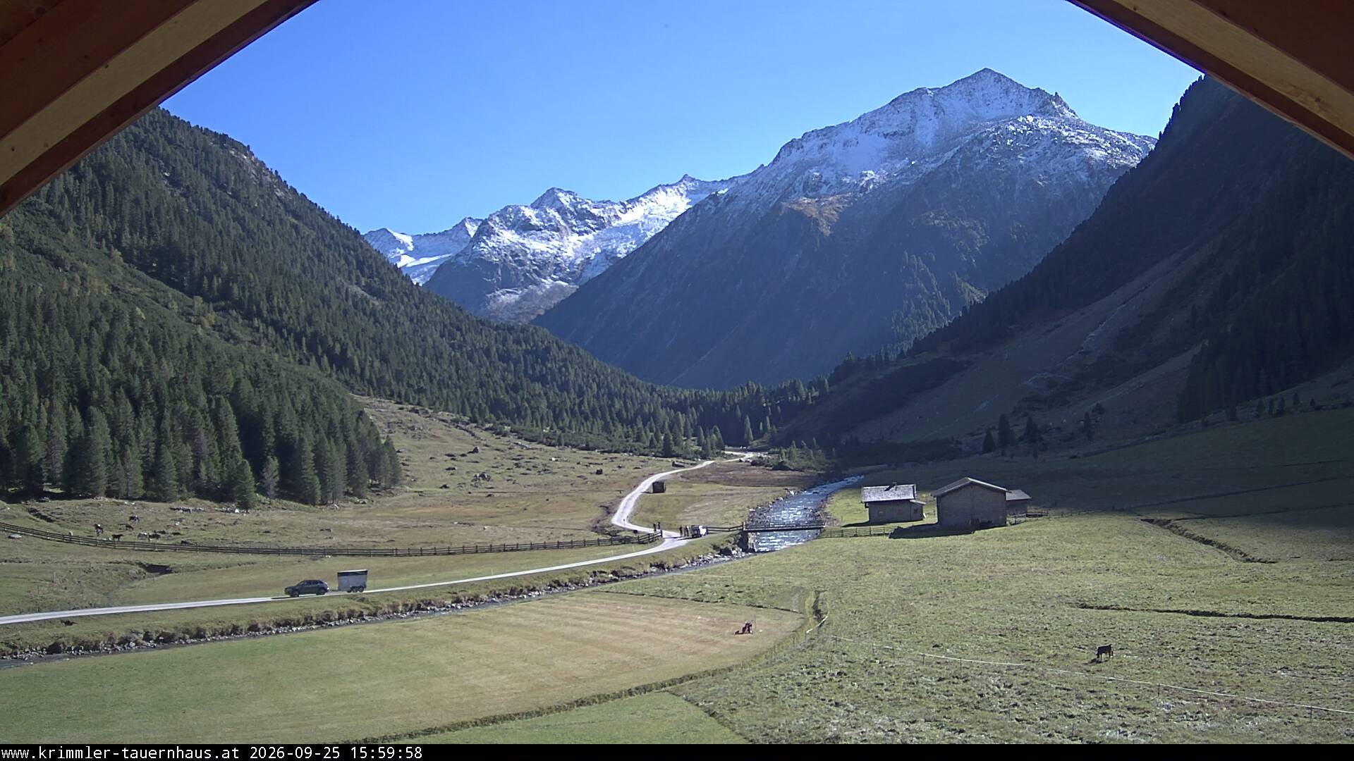 Archiv Foto Webcam Krimmler Tauernhaus Süd (1.622 Meter)