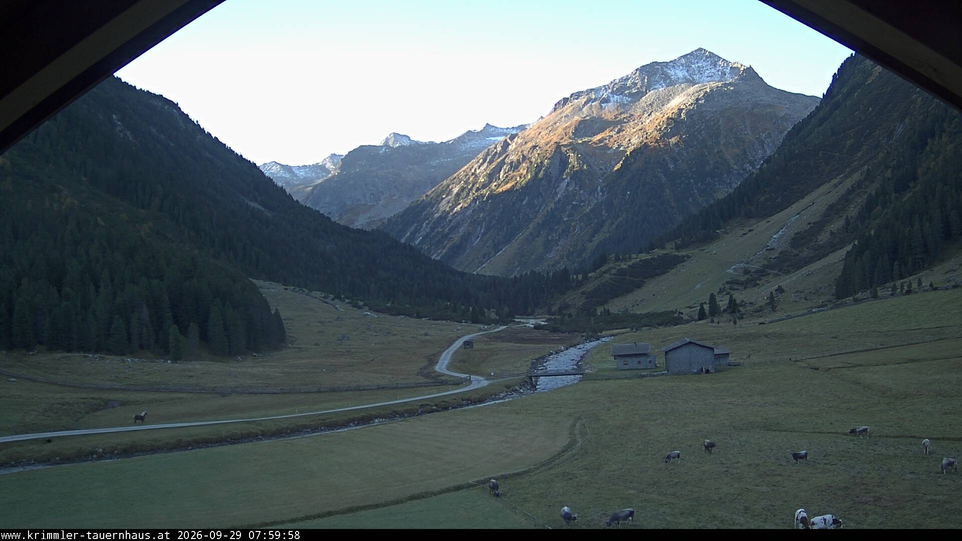 Archiv Foto Webcam Krimmler Tauernhaus Süd (1.622 Meter)