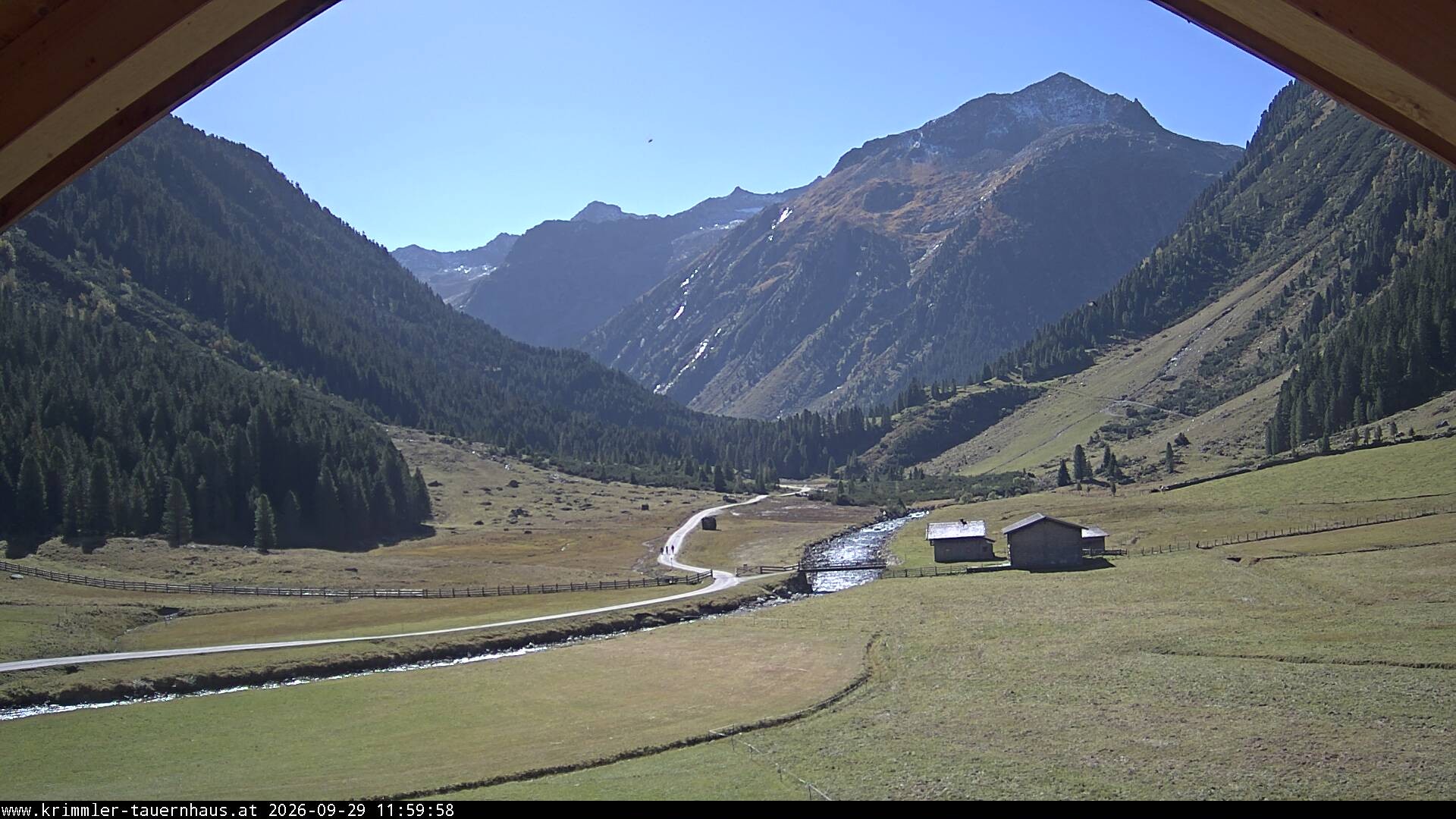Archiv Foto Webcam Krimmler Tauernhaus Süd (1.622 Meter)