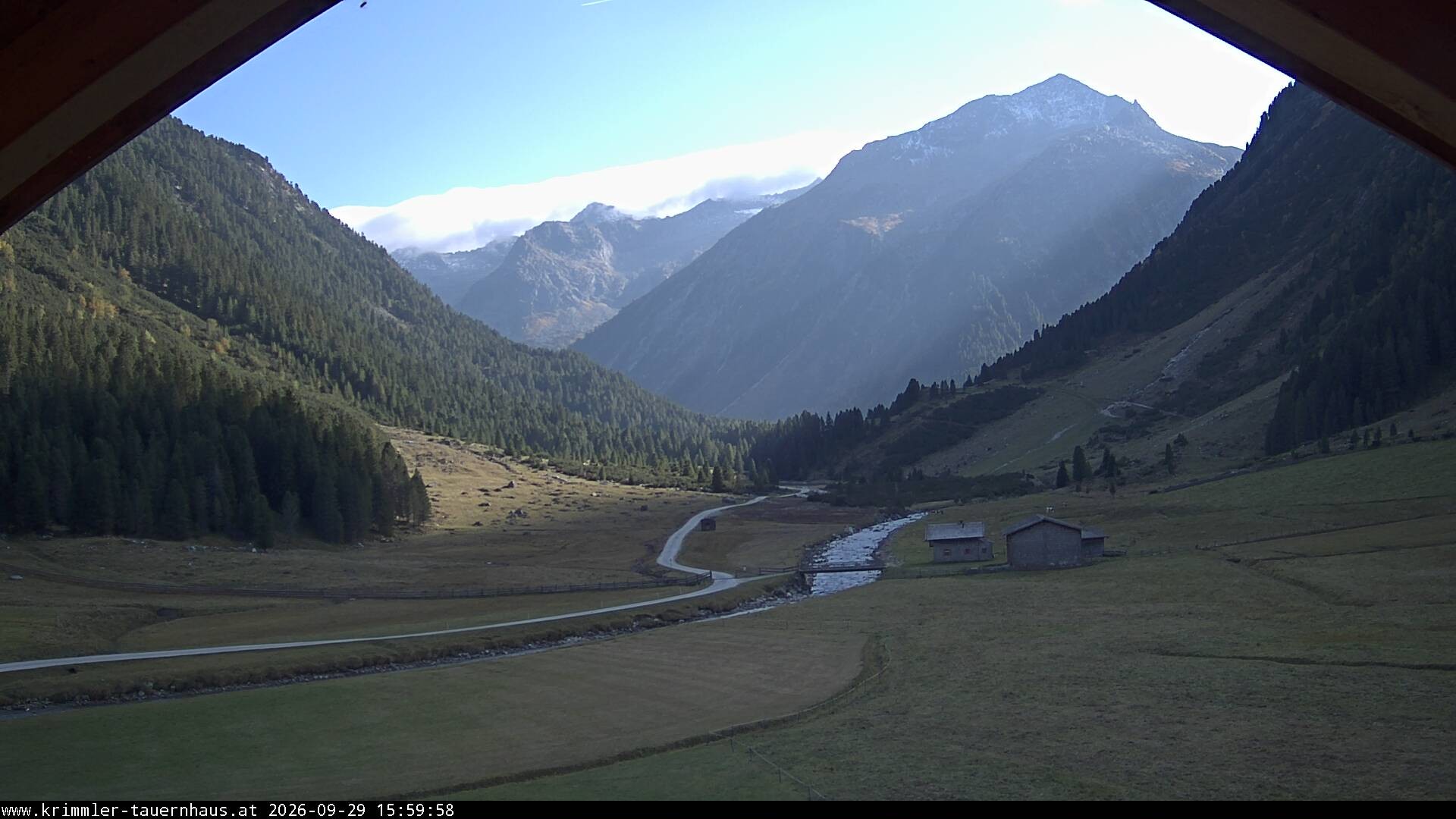 Archiv Foto Webcam Krimmler Tauernhaus Süd (1.622 Meter)