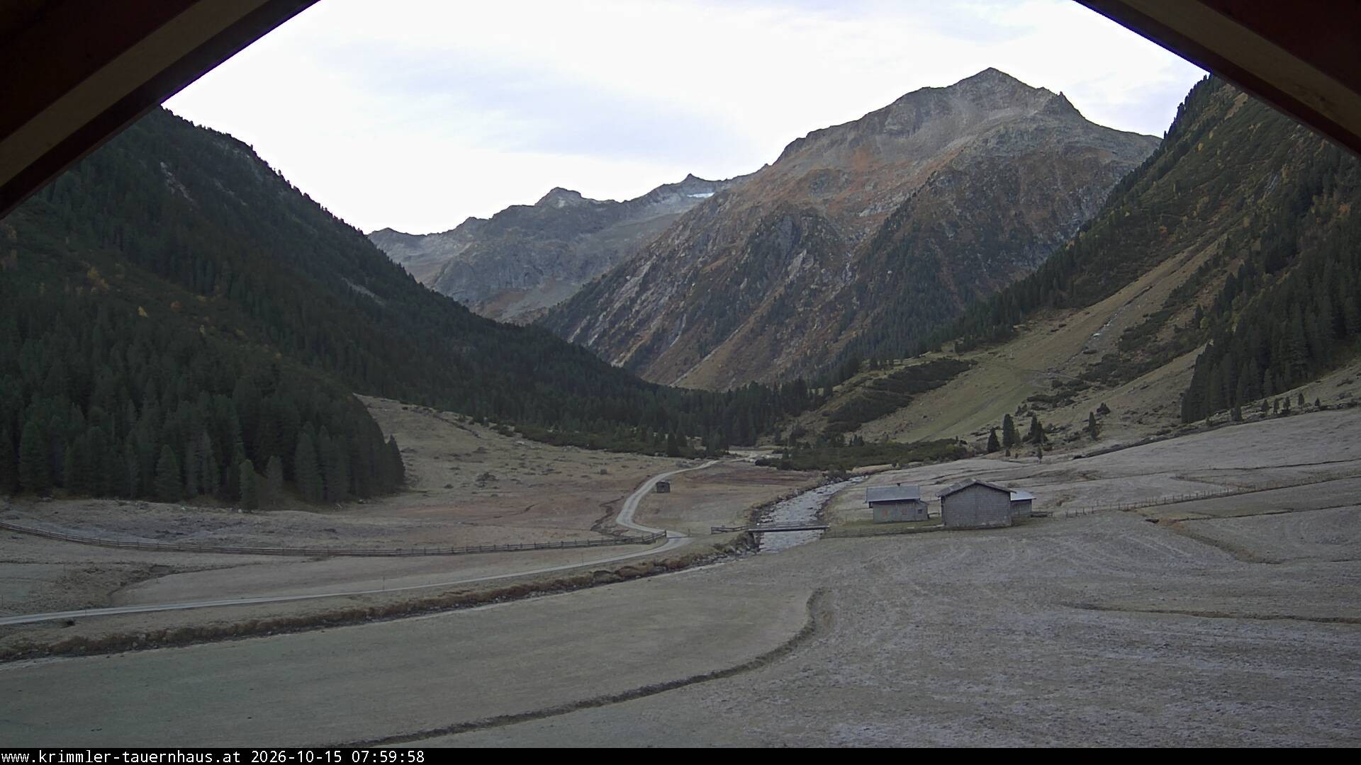 Archiv Foto Webcam Krimmler Tauernhaus Süd (1.622 Meter)
