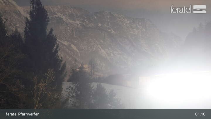Archiv Foto Webcam Burg Hohenwerfen im Salzburger Land