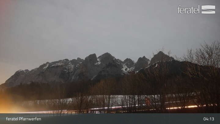 Archiv Foto Webcam Burg Hohenwerfen im Salzburger Land