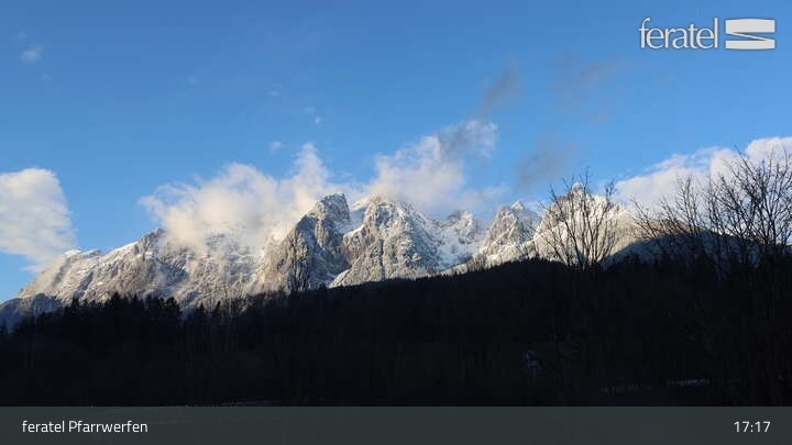 Archiv Foto Webcam Burg Hohenwerfen im Salzburger Land