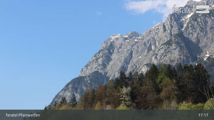 Archiv Foto Webcam Burg Hohenwerfen im Salzburger Land
