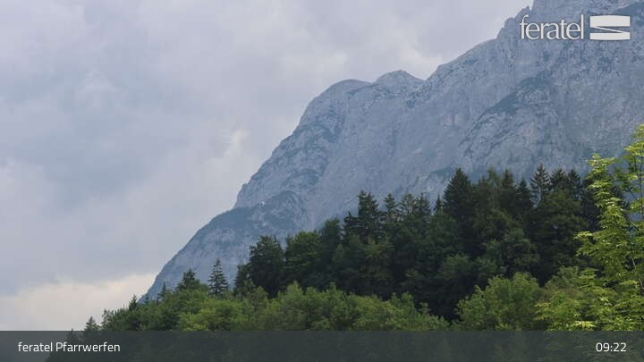 Archiv Foto Webcam Burg Hohenwerfen im Salzburger Land