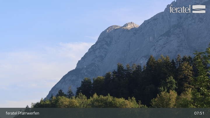 Archiv Foto Webcam Burg Hohenwerfen im Salzburger Land