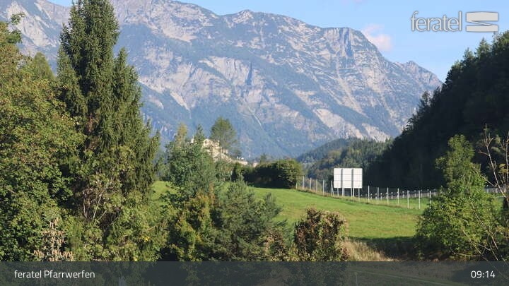 Archiv Foto Webcam Burg Hohenwerfen im Salzburger Land