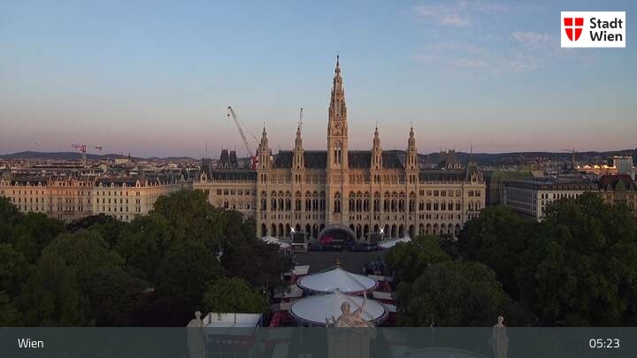 Archived image Webcam Vienna - Burgtheater