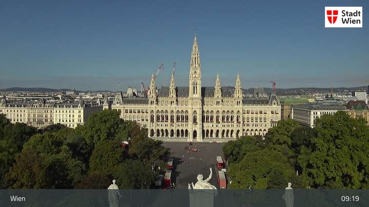 Archived image Webcam Vienna - Burgtheater