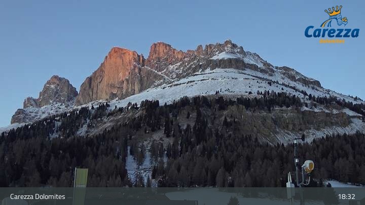 Archiv Foto Webcam Pra di Tori